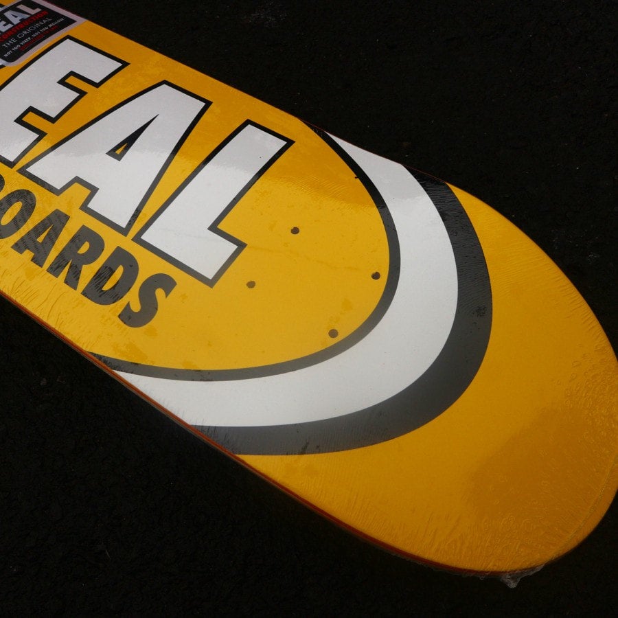 Real Skateboards 8.06 Classic Oval Deck
